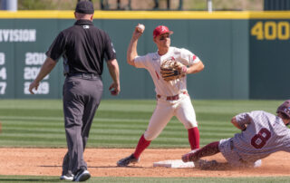 MS fue superior a Arkansas en el juego 3