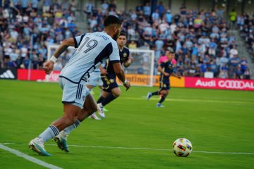 Marinos Tzionis scores late as Sporting KC falls 2-1 to Vancouver